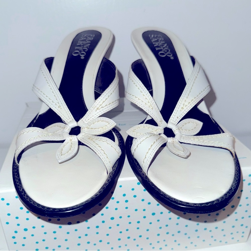 Franco Sarto Women's White Patent Leather Petal Sandals with Heel Sz 10M